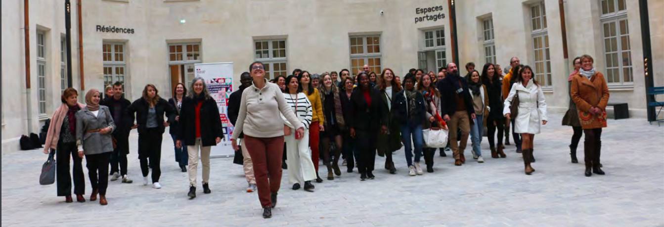 Photo de groupe - Belc Cité Internationale 2023 Un petit souvenir du Belc Cité Internationale de la langue française en novembre 2023